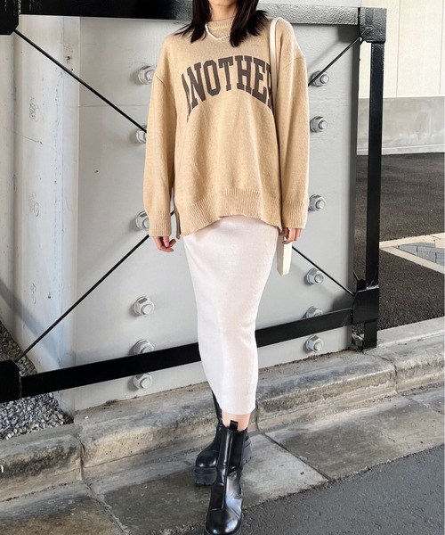 &soiree(アンドソワレ)の「【&soiree】カレッジロゴモヘアライクニットセーター(CP)(ニット/セーター・レディース・ベージュ/グレー/ピンク/グリーン・FREE)」の9枚目の写真