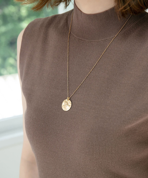 Phoebe（フィービィー）の「トラディショナルコインチャームネックレス　ゴールド/全長:51cm+5cm（ネックレス・レディース・イエローゴールド・FREE）」の3枚目の写真