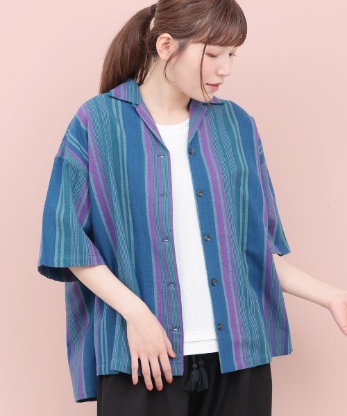 チチカカ(チチカカ)の「Rico エコフレンドリーダイ手織りストライプシャツ(シャツ/ブラウス・レディース・ネイビー/カーキ・FREE)」の2枚目の写真