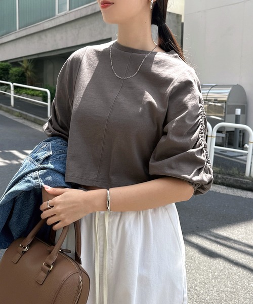 Freesia by andme(フリージアバイアンドミー)の「袖スリットオープンショートトップス(Tシャツ/カットソー・レディース・オフホワイト/グレー系その他/ブラック・FREE)」の13枚目の写真