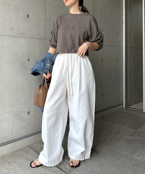 Freesia by andme(フリージアバイアンドミー)の「袖スリットオープンショートトップス(Tシャツ/カットソー・レディース・オフホワイト/グレー系その他/ブラック・FREE)」の12枚目の写真