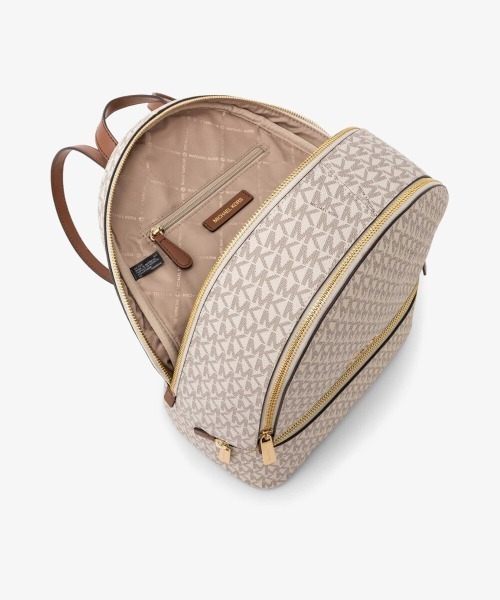 MICHAEL KORS（マイケルコース）の「RHEA ZIP バックパック ミディアム - MKシグネチャー（バックパック/リュック・レディース・ホワイト系・FREE）」の2枚目の写真