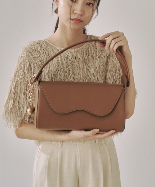 うりこ。 新品 nunela moi tytto ハンドバッグ flap うりこ。様専用 新品 nunela moi tytto ハンドバッグ flap