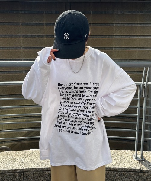 ISOOK(アイスー)の「【ISOOK / アイスー】オーバーサイズプリントロンT / 長袖 クルーネック ラウンドネック Tシャツ レタリング ルーズ丈 ビッグシルエット ユニセックス 英字ロゴ 白 黒 ホワイト ブラック グレー ZOZOTOWN限定(Tシャツ/カットソー・レディース・ホワイト/ブラック/グレー・FREE)」の2枚目の写真