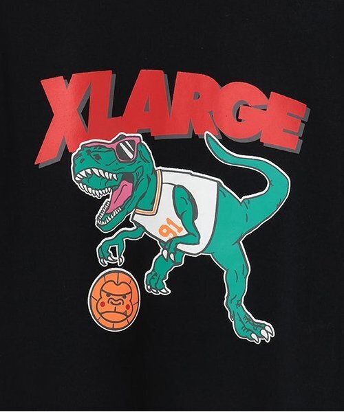XLARGE KIDS（エクストララージキッズ）の「【人気商品再入荷】【直営店で取り扱い無し】恐竜バスケットプリント半袖Tシャツ（Tシャツ/カットソー・キッズ・ブラック/ホワイト・90cm/110cm/100cm/120cm/130cm/140cm）」の5枚目の写真