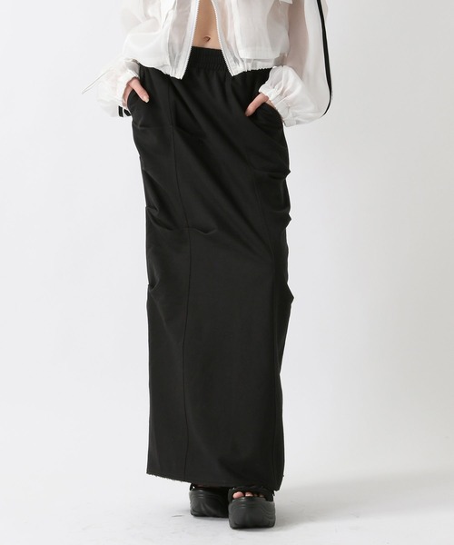 FOREVER 21（フォーエバー トゥエンティーワン）の「【2025SS】裏毛デザインタックロングスカート（スカート・レディース・ブラック/グレー・SMALL/MEDIUM）」の18枚目の写真