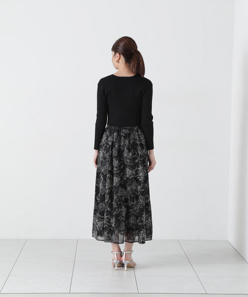 PROPORTION BODY DRESSING(プロポーションボディドレッシング)の「フラワープリントワンピース+カーディガン SET / 1215140313(ワンピース・レディース・レッド/ブラック・SMALL/MEDIUM)」の5枚目の写真