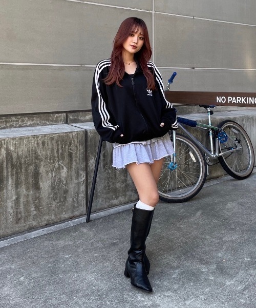 ACLENT(アクレント)の「スウェットティアードフレアミニスカート(スカート・レディース・ブラック/グレー・FREE)」の19枚目の写真