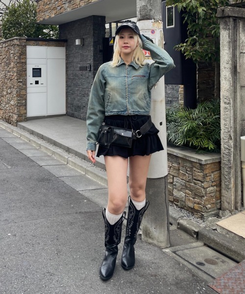 ACLENT(アクレント)の「スウェットティアードフレアミニスカート(スカート・レディース・ブラック/グレー・FREE)」の11枚目の写真