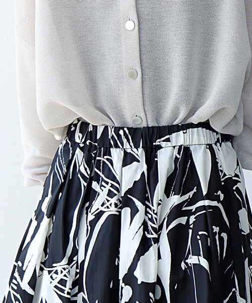 Jines（ジネス）の「プリントタックスカート（スカート・レディース・ブルー/グリーン/ブラック/グリーン系その他・38）」の22枚目の写真