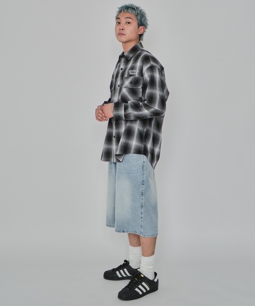 WEGO（ウィゴー）の「WEGO/スーパーバギーデニムショーツ（デニムパンツ・メンズ・スカイブルー/ライトインディゴブルー/ブラック系2/グレー・LARGE/MEDIUM）」の19枚目の写真