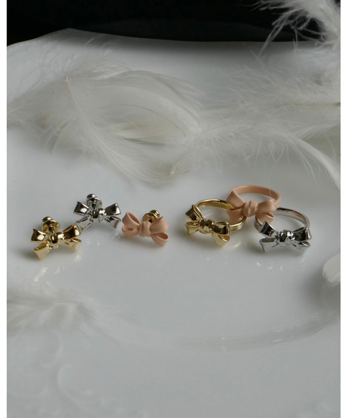 LOVE BY e.m. （ラブバイイーエム）の「プチリボンピアス/バレエコア/25SS/レディース（ピアス（片耳用）・レディース・シルバー/ゴールド・FREE）」の9枚目の写真
