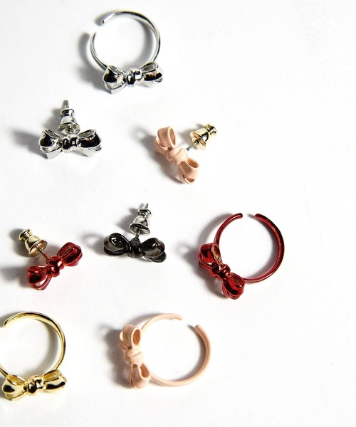 LOVE BY e.m. (ラブバイイーエム)の「プチリボンピアス/バレエコア/25SS/レディース(ピアス(片耳用)・レディース・シルバー/ゴールド/ブラック・FREE)」の6枚目の写真