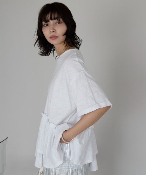 SOTT(ソット)の「Frill hem T-shirt フリルヘムTシャツ(Tシャツ/カットソー・レディース・ブラック/オフホワイト・FREE)」の3枚目の写真