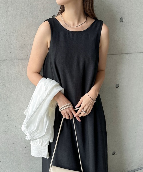 andme(アンドミー)の「リネンライクフレアロングワンピース(ワンピース・レディース・ダークベージュ/ブラック/キナリ・L/M)」の5枚目の写真