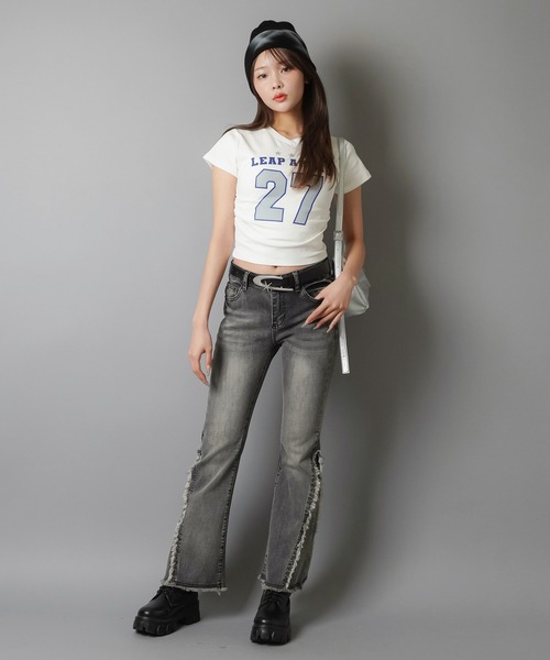 SPINNS（スピンズ）の「ギャザー入りVネックカットソー/27（Tシャツ/カットソー・レディース・オフホワイト/レッド/ネイビー/ブラック・ONESIZE）」の20枚目の写真