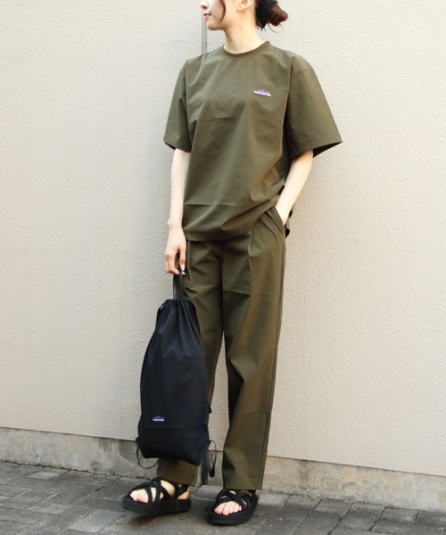 THOUSAND MILE(サウザンドマイル)の「THOUSAND MILE/サウザンドマイル Tシャツ&ロングパンツ セットアップ+バッグ(3点セット)SHORTSLEEVE TEE&LONGPANTS SET(セットアップ・レディース・ブラック/オリーブ/チャコールグレー・S/M/L)」の3枚目の写真