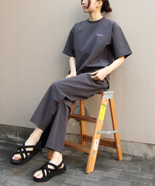 THOUSAND MILE(サウザンドマイル)の「THOUSAND MILE/サウザンドマイル Tシャツ&ロングパンツ セットアップ+バッグ(3点セット)SHORTSLEEVE TEE&LONGPANTS SET(セットアップ・レディース・ブラック/オリーブ/チャコールグレー・S/M/L)」の16枚目の写真