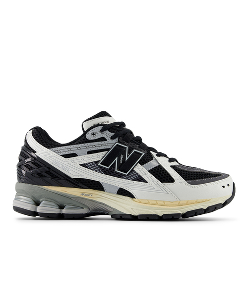 Spick & Span（スピックアンドスパン）の「NEW BALANCE / ニューバランス 1906N（スニーカー・レディース・ブラック/グレー・23cm/23.5cm/24cm/24.5cm/25cm）」の6枚目の写真