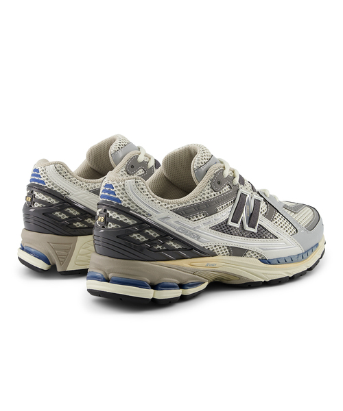 Spick & Span（スピックアンドスパン）の「NEW BALANCE / ニューバランス 1906N（スニーカー・レディース・ブラック/グレー・23cm/23.5cm/24cm/24.5cm/25cm）」の16枚目の写真