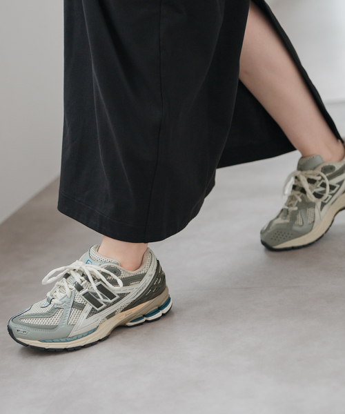 Spick & Span（スピックアンドスパン）の「NEW BALANCE / ニューバランス 1906N（スニーカー・レディース・ブラック/グレー・23cm/23.5cm/24cm/24.5cm/25cm）」の20枚目の写真