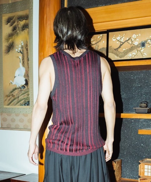 REZEN(リゼン)の「切子風ジャガード織タンク(タンクトップ・メンズ・ローズ/レッドパープル・LARGE/MEDIUM)」の7枚目の写真