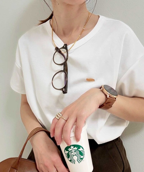 GeeRA（ジーラ）の「ロゴプレート付コンパクトＴシャツ（Tシャツ/カットソー・レディース・オフホワイト/モカ/ブラック・LARGE/MEDIUM）」の14枚目の写真