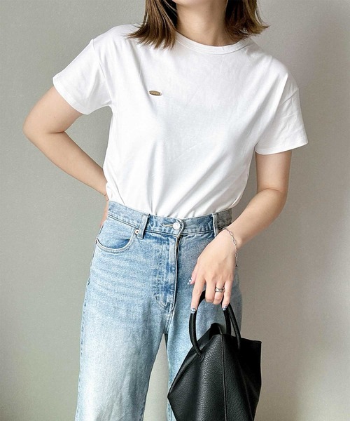 GeeRA（ジーラ）の「ロゴプレート付コンパクトＴシャツ（Tシャツ/カットソー・レディース・オフホワイト/モカ/ブラック・LARGE/MEDIUM）」の10枚目の写真