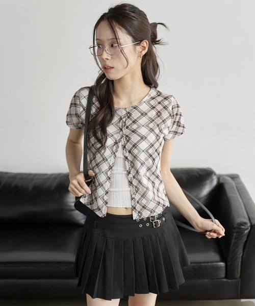 UNE MANSION（ユヌマンション）の「【UNE ORIGINAL】デイリーチェックシースールー半袖カーディガン（カーディガン/ボレロ・レディース・アイボリー/ブラック/ベージュ/イエロー・FREE）」の2枚目の写真