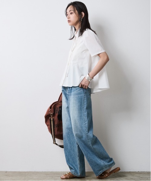 CHIC STYLE(シックスタイル)の「フレアデザインシャツ<大きいサイズ有>シックスタイル(シャツ/ブラウス・レディース・オフホワイト/ベージュ・L/M/5L/4L/3L/LL)」の6枚目の写真