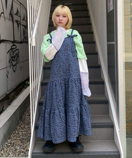 Candy Stripper（キャンディストリッパー）の「RIBBON TIERED CAMI ワンピース（ワンピース・レディース・ブラック/ブルー/ピンク・FREE）」の9枚目の写真