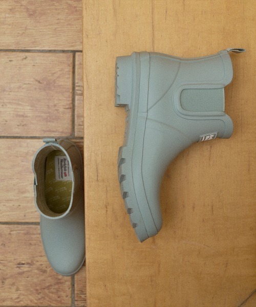 ROCKFISH WEATHERWEAR（ロックフィッシュウェザーウェア）の「ORIGINAL CHELSEA RAINBOOTS（レインシューズ・レディース・ブラック/ブラウン/グレー/アイボリー/イエロー/ベージュ/ピンク/バーガンディー・23.5㎝/24.0cm/23.0cm/25.0cm/24.5cm）」の17枚目の写真