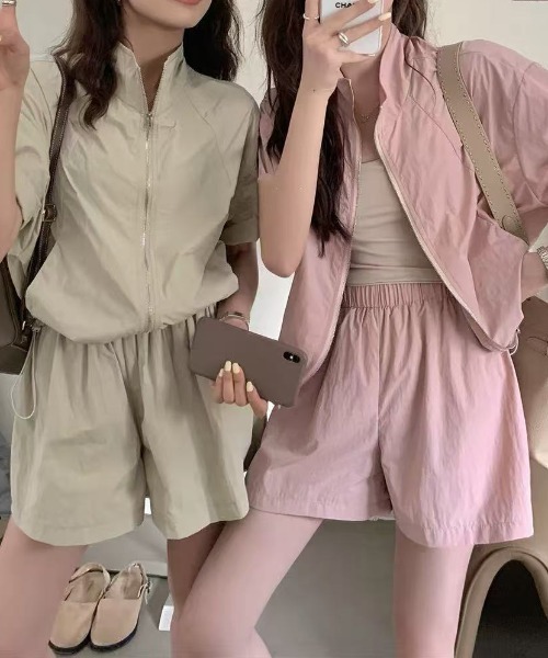 Mela(メラ)の「【セットアップ】トラックジャケット+ショートパンツ(セットアップ・レディース・ベージュ/ピンク/ホワイト/グレー/ブラック・FREE)」の7枚目の写真