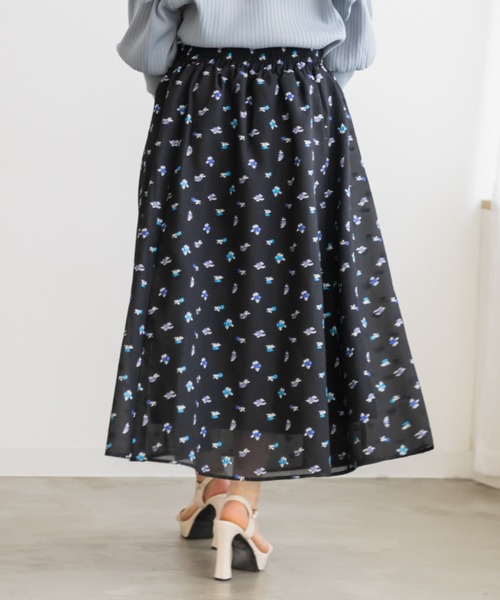 CLETTE(クレット)の「シアー花柄タックスカート(スカート・レディース・ブラック/オフホワイト・4L/3L/LL)」の12枚目の写真