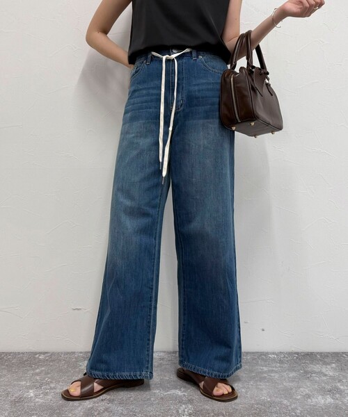 fredy emue（フレディエミュ）の「ドロストセミワイドデニムパンツ（デニムパンツ・レディース・ブルー/サックスブルー・36/38）」の20枚目の写真