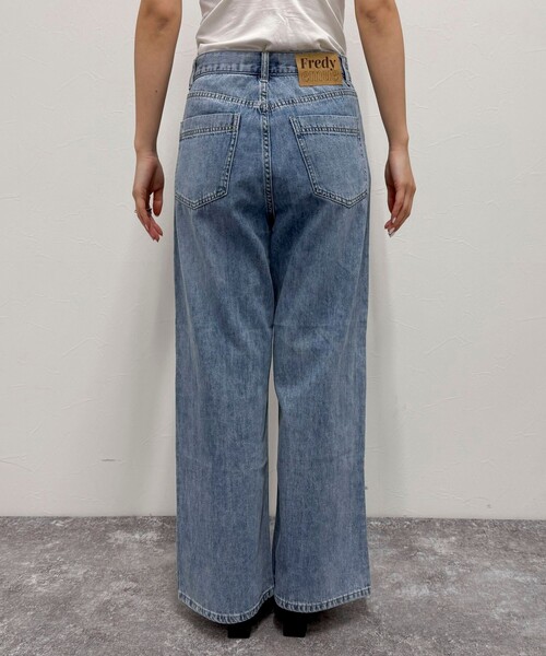 fredy emue（フレディエミュ）の「ドロストセミワイドデニムパンツ（デニムパンツ・レディース・ブルー/サックスブルー・36/38）」の6枚目の写真