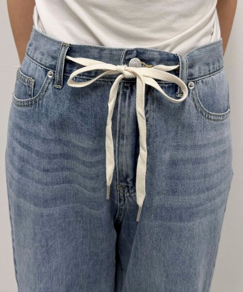 fredy emue（フレディエミュ）の「ドロストセミワイドデニムパンツ（デニムパンツ・レディース・ブルー/サックスブルー・36/38）」の11枚目の写真