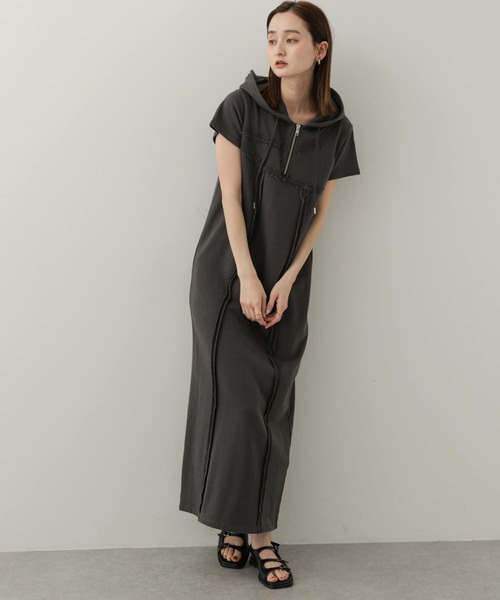 SENSE OF PLACE by URBAN RESEARCH(センスオブプレイスバイアーバンリサーチ)の「フーディージップワンピース(ワンピース・レディース・キャメル/チャコールグレー/グレー・S/ONE)」の11枚目の写真