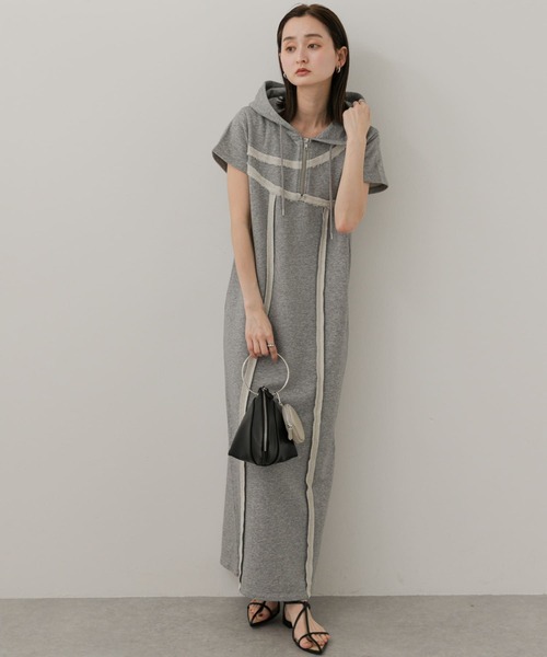 SENSE OF PLACE by URBAN RESEARCH(センスオブプレイスバイアーバンリサーチ)の「フーディージップワンピース(ワンピース・レディース・キャメル/チャコールグレー/グレー・S/ONE)」の14枚目の写真