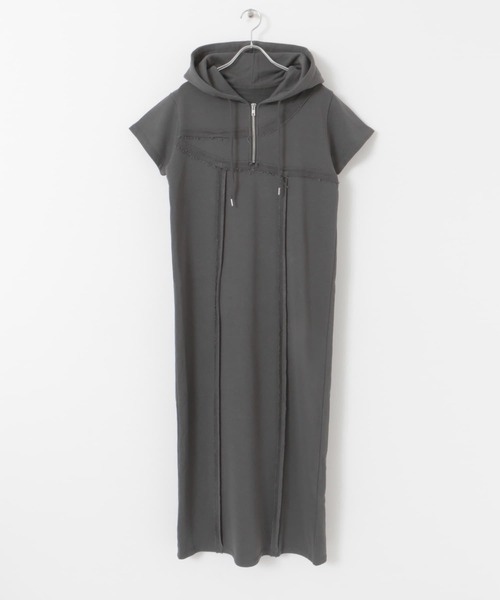 SENSE OF PLACE by URBAN RESEARCH(センスオブプレイスバイアーバンリサーチ)の「フーディージップワンピース(ワンピース・レディース・キャメル/チャコールグレー/グレー・S/ONE)」の21枚目の写真