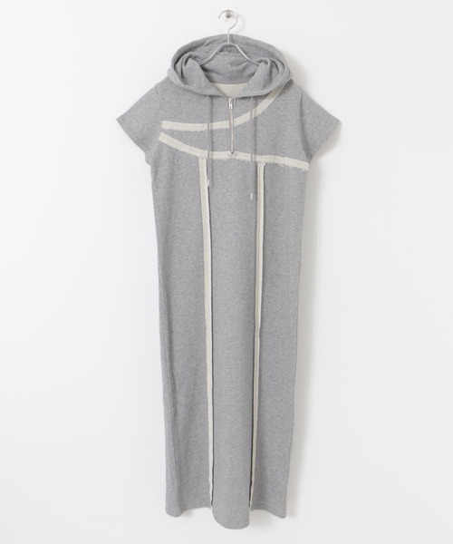 SENSE OF PLACE by URBAN RESEARCH(センスオブプレイスバイアーバンリサーチ)の「フーディージップワンピース(ワンピース・レディース・キャメル/チャコールグレー/グレー・S/ONE)」の22枚目の写真