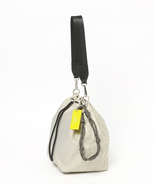 LEPSIM（レプシィム）の「マルチWAYチャーム付きバッグ　494495（ショルダーバッグ・レディース・ライトグレー/ダークブラウン/ブラック/ブラウン/ガンメタ/ブラック系その他・ONE SIZE）」の11枚目の写真