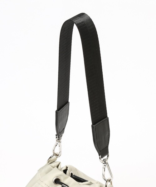 LEPSIM（レプシィム）の「マルチWAYチャーム付きバッグ　494495（ショルダーバッグ・レディース・ライトグレー/ダークブラウン/ブラック/ブラウン/ガンメタ/ブラック系その他・ONE SIZE）」の18枚目の写真