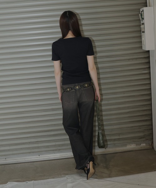 Mili affinity(ミリアフィニティー)の「2WAYアシメスナップトップス(Tシャツ/カットソー・レディース・グレー/オフホワイト/ブラック/ベージュ・FREE)」の9枚目の写真