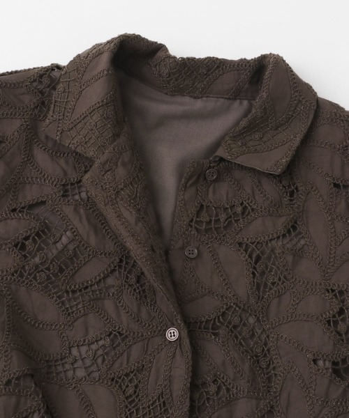 KBF（ケイビーエフ）の「ケミカルレースBIGシャツ（シャツ/ブラウス・レディース・ブラウン/アイボリー・ONE）」の17枚目の写真