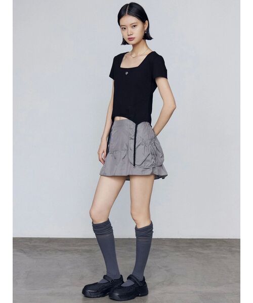 EMODA（エモダ）の「スクエアネックギャザートップ（Tシャツ/カットソー・レディース・ホワイト/グレー/ブラック・FREE）」の13枚目の写真