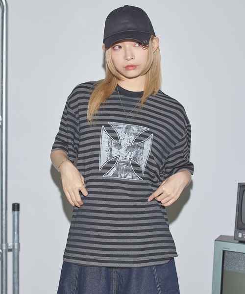 MSG(エムエスジー)の「オーバーサイズグラフィックボーダー半袖Tシャツ【UNISEX】(Tシャツ/カットソー・メンズ・ブラック/ネイビー・S/M/L)」の4枚目の写真