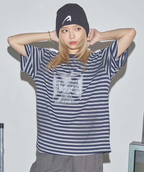 MSG(エムエスジー)の「オーバーサイズグラフィックボーダー半袖Tシャツ【UNISEX】(Tシャツ/カットソー・メンズ・ブラック/ネイビー・S/M/L)」の12枚目の写真