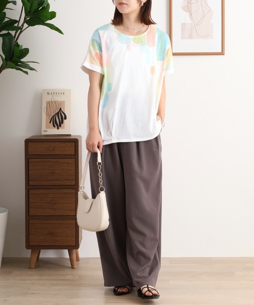 myke（ミーカ）の「myke 水彩ストライププリントタックTシャツ（Tシャツ/カットソー・レディース・オフホワイト/ホワイト×ネイビー/杢グレー・M）」の18枚目の写真