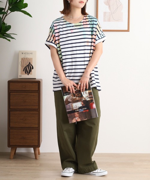 myke（ミーカ）の「myke 水彩ストライププリントタックTシャツ（Tシャツ/カットソー・レディース・オフホワイト/ホワイト×ネイビー/杢グレー・M）」の22枚目の写真